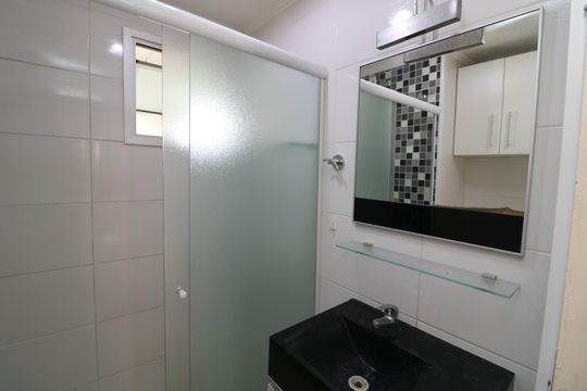 Banheiro de apartamento à venda com 3 quartos, 59m² em Vila Bela, São Paulo