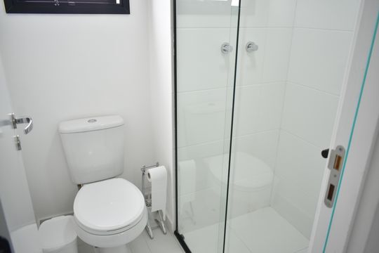 Banheiro de apartamento à venda com 2 quartos, 46m² em Vila da Saúde, São Paulo