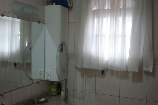 Banheiro de casa à venda com 3 quartos, 100m² em Vila Ede, São Paulo