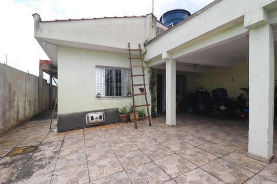 Garagem de casa à venda com 2 quartos, 240m² em Vila Suíça, Santo André