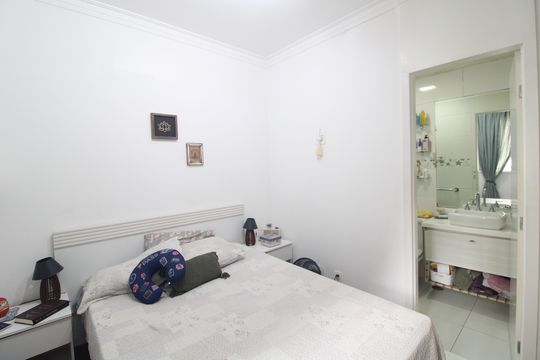 Suíte de apartamento para alugar com 3 quartos, 72m² em Jardim Prudência, São Paulo