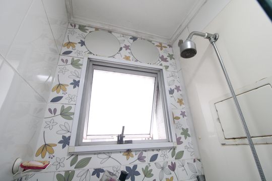 Banheiro da suíte de apartamento para alugar com 3 quartos, 72m² em Jardim Prudência, São Paulo