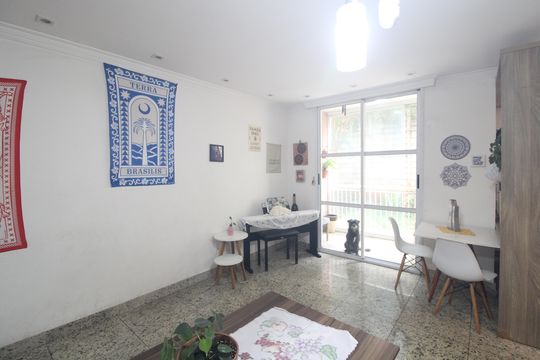 Sala de apartamento para alugar com 3 quartos, 72m² em Jardim Prudência, São Paulo
