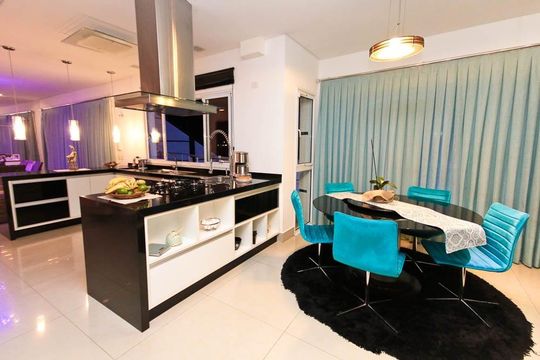 Casa à venda com 4 quartos, 450m² em Jardim Leonor Mendes de Barros, São Paulo