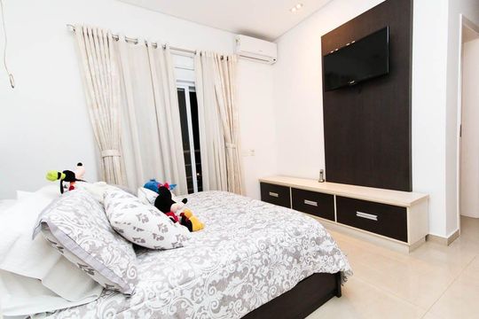 Casa à venda com 4 quartos, 450m² em Jardim Leonor Mendes de Barros, São Paulo