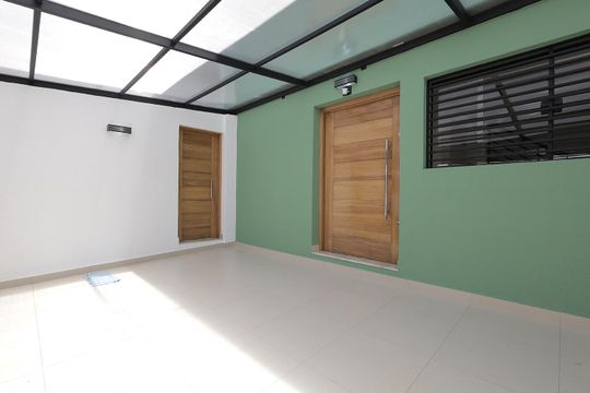 Garagem de casa para alugar com 3 quartos, 147m² em Vila América, Santo André