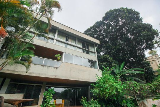 Fachada  de casa à venda com 5 quartos, 776m² em Cidade Jardim, São Paulo