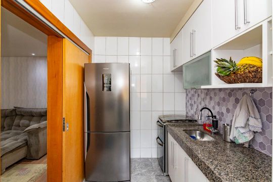Cozinha de apartamento à venda com 3 quartos, 80m² em Calafate, Belo Horizonte
