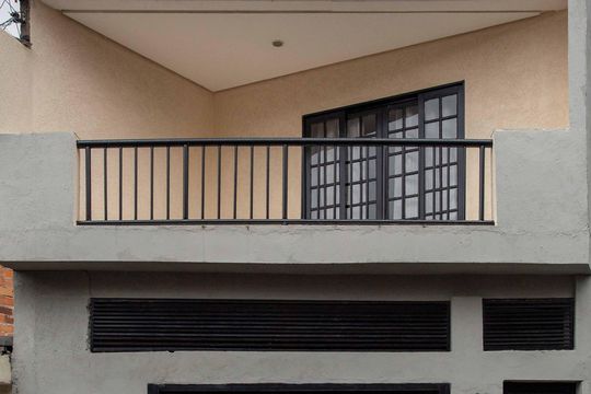 Fachada de casa à venda com 4 quartos, 120m² em Vila Capela, São Paulo