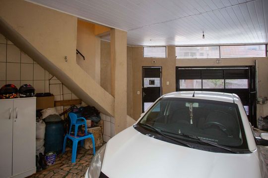 Garagem de casa à venda com 4 quartos, 120m² em Vila Capela, São Paulo