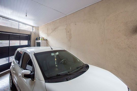Garagem de casa à venda com 4 quartos, 120m² em Vila Capela, São Paulo