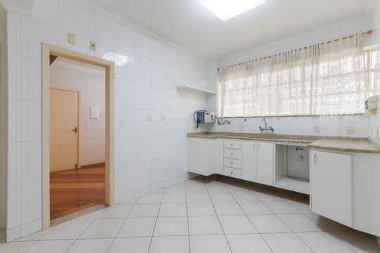 Apartamento à venda com 2 quartos, 230m² em Higienópolis, São Paulo