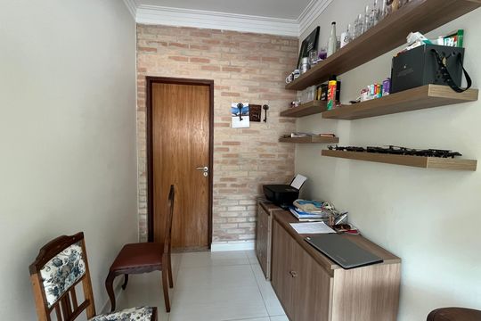 Casa à venda com 3 quartos, 426m² em Loteamento Arboreto dos Jequitibas (sousas), Campinas