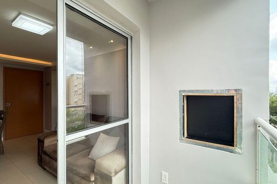 Varanda de apartamento à venda com 2 quartos, 49m² em Morro Santana, Porto Alegre