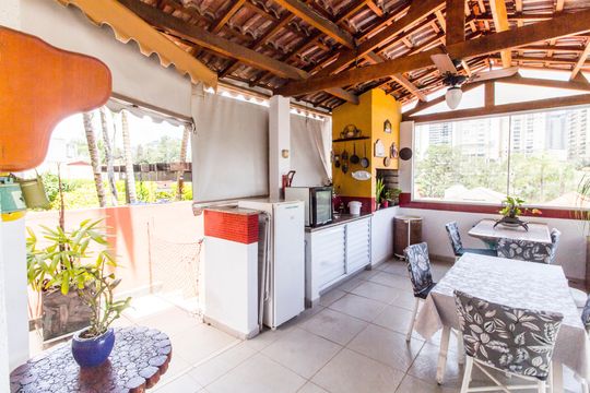Cozinha de casa de condomínio para alugar com 4 quartos, 440m² em Alphaville, Santana de Parnaíba