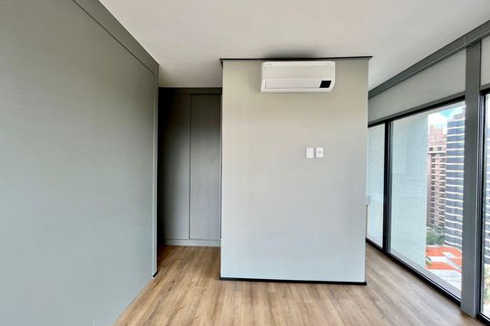 Suíte 2 de apartamento à venda com 2 quartos, 130m² em Cambuí, Campinas