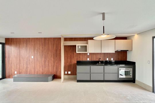 Sala de apartamento à venda com 2 quartos, 130m² em Cambuí, Campinas