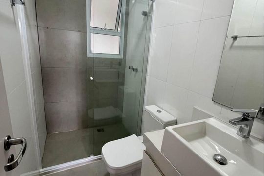 Banheiro de apartamento para alugar com 2 quartos, 32m² em Vila Plana, São Paulo