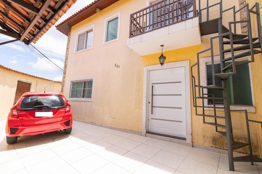 Garagem de casa à venda com 4 quartos, 300m² em Jardim Eliane, São Paulo