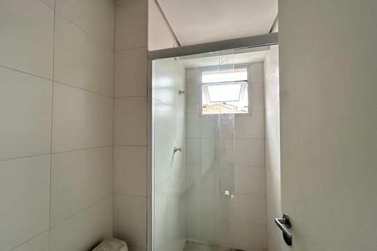 Banheiro de apartamento à venda com 1 quarto, 39m² em Piqueri, São Paulo