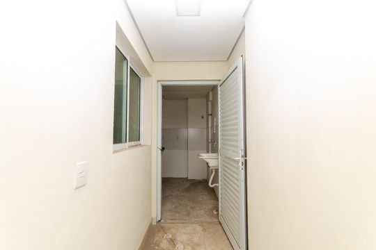 Corredor externo de apartamento à venda com 2 quartos, 50m² em Piqueri, São Paulo