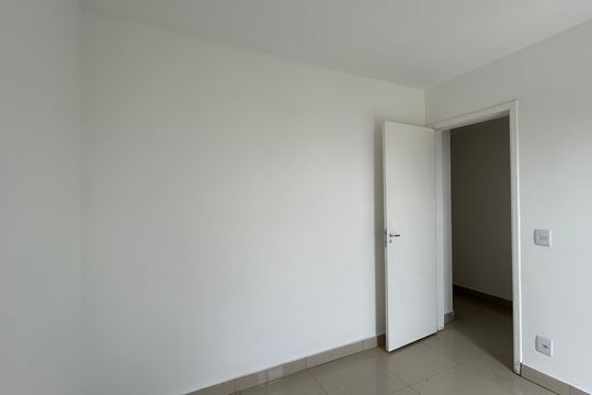 Quarto 2 de apartamento à venda com 2 quartos, 40m² em Piqueri, São Paulo