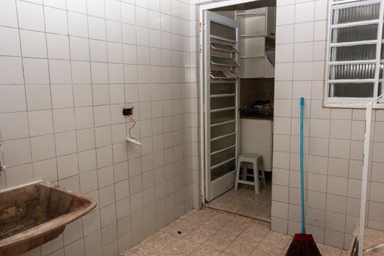 Área de Serviço de casa de condomínio para alugar com 4 quartos, 100m² em Jardim Marajoara, São Paulo