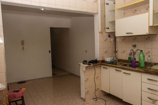 Cozinha de casa de condomínio para alugar com 4 quartos, 100m² em Jardim Marajoara, São Paulo
