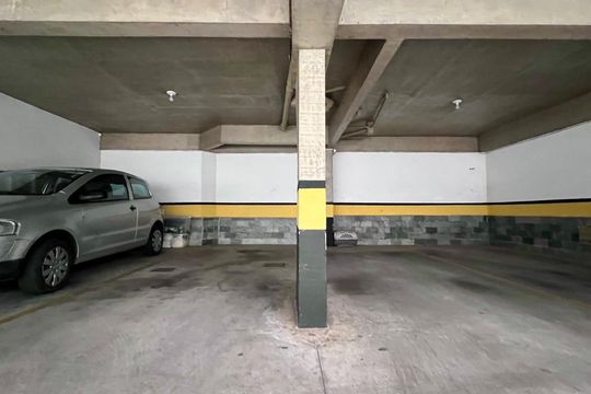 Garagem de apartamento à venda com 3 quartos, 170m² em Silveira, Belo Horizonte