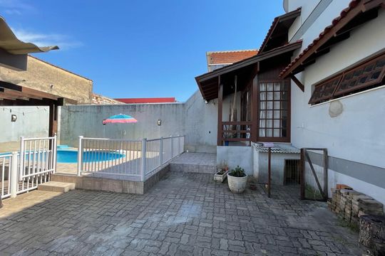 Casa à venda com 3 quartos, 248m² em Ouro Branco, Novo Hamburgo