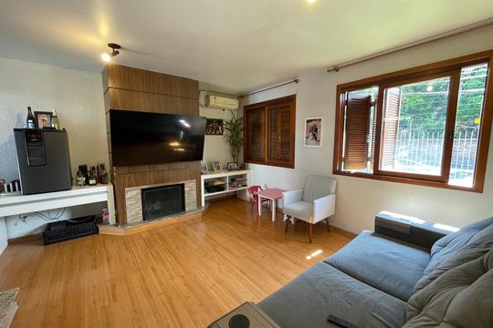 Casa à venda com 3 quartos, 248m² em Ouro Branco, Novo Hamburgo