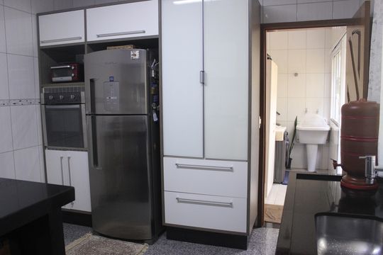 Cozinha  de casa à venda com 4 quartos, 219m² em Vila Sao Judas Tadeu, Guarulhos