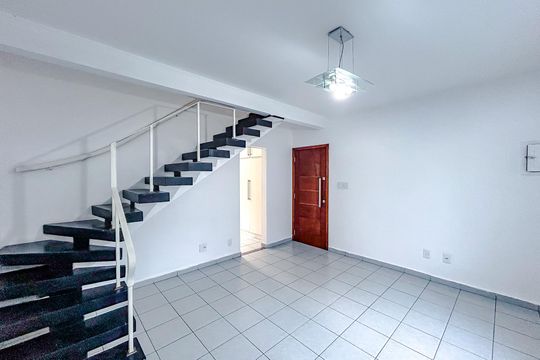 Casa de Condomínio à venda com 4 quartos, 108m² em Cidade Mãe do Céu, São Paulo