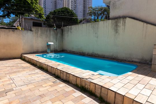 Área comum - Piscina de casa de condomínio à venda com 3 quartos, 200m² em Conjunto Residencial Santa Terezinha, São Paulo