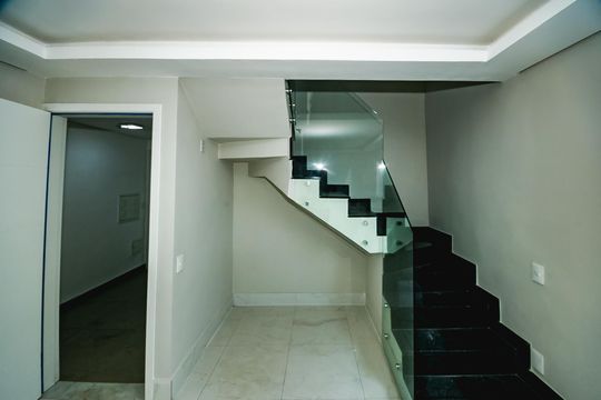 Apartamento à venda com 3 quartos, 201m² em Vila Cloris, Belo Horizonte