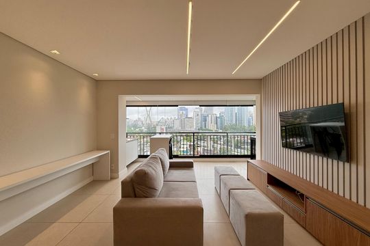 Apartamento à venda com 1 quarto, 64m² em Vila Cordeiro, São Paulo