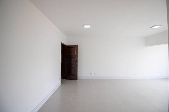 Sala de apartamento para alugar com 3 quartos, 121m² em Jardim Ampliacao, São Paulo