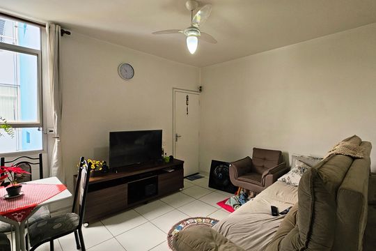 Sala de apartamento à venda com 1 quarto, 57m² em Jardim Santa Teresa, Jundiaí