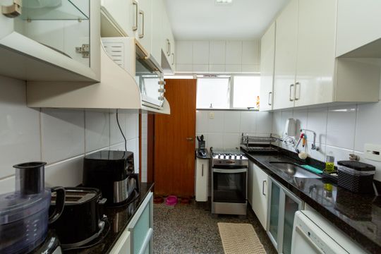 COZINHA de apartamento à venda com 4 quartos, 145m² em Buritis, Belo Horizonte