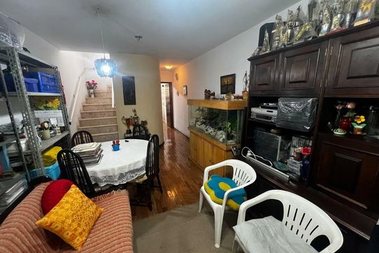 Casa à venda com 2 quartos, 129m² em Jardim Aeroporto, São Paulo
