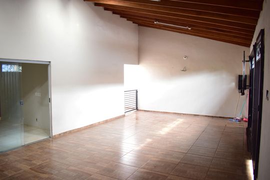 Garagem de casa para alugar com 3 quartos, 150m² em Jardim Paiva, Ribeirão Preto