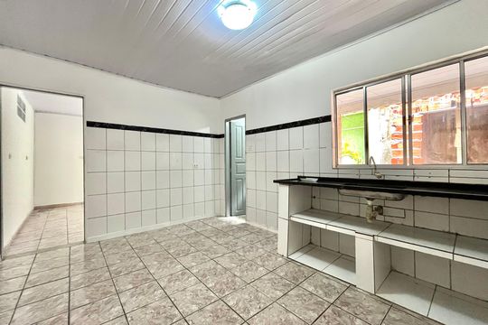 Cozinha de casa para alugar com 2 quartos, 60m² em Parque Jabaquara, São Paulo