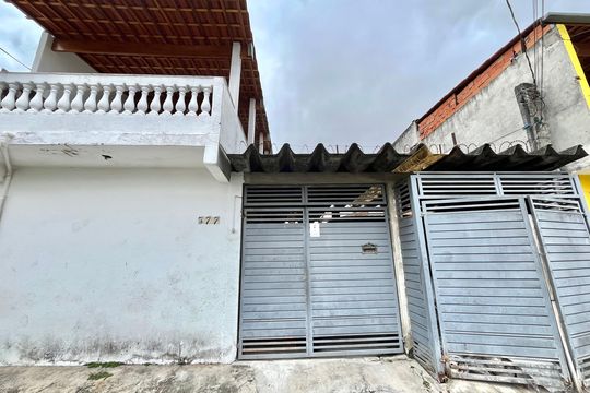 Fachada de casa para alugar com 2 quartos, 60m² em Parque Jabaquara, São Paulo