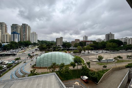 Vista de kitnet/studio para alugar com 0 quarto, 26m² em Jardim das Acacias, São Paulo
