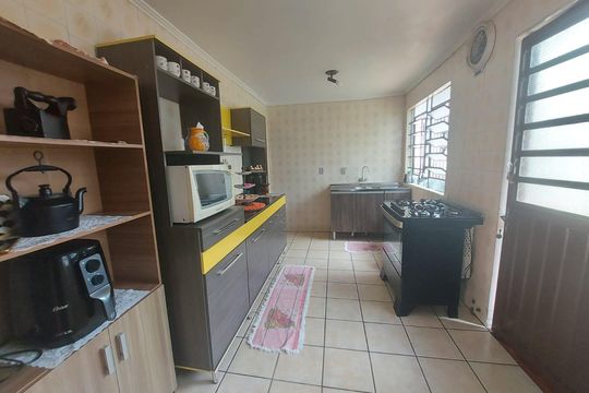 Casa à venda com 3 quartos, 221m² em São José, Novo Hamburgo