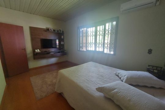 Casa à venda com 3 quartos, 221m² em São José, Novo Hamburgo