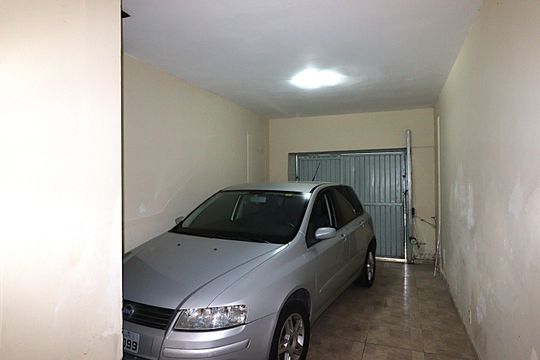 Garagem de casa à venda com 3 quartos, 160m² em Sarandi, Porto Alegre