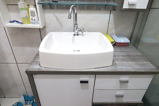 Banheiro de casa à venda com 3 quartos, 160m² em Sarandi, Porto Alegre