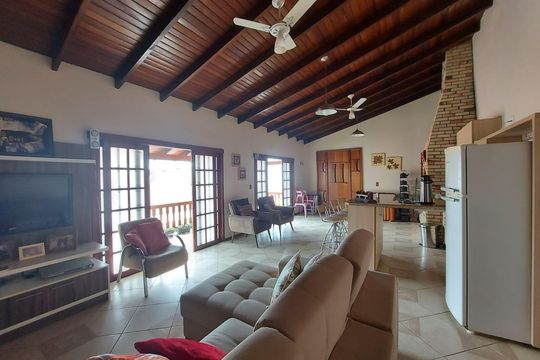 Casa à venda com 3 quartos, 180m² em Vila Nova, Novo Hamburgo