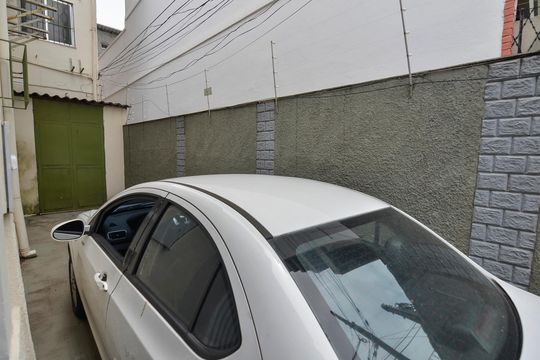 Garagem de casa para alugar com 7 quartos, 525m² em Vila Isabel, Rio de Janeiro